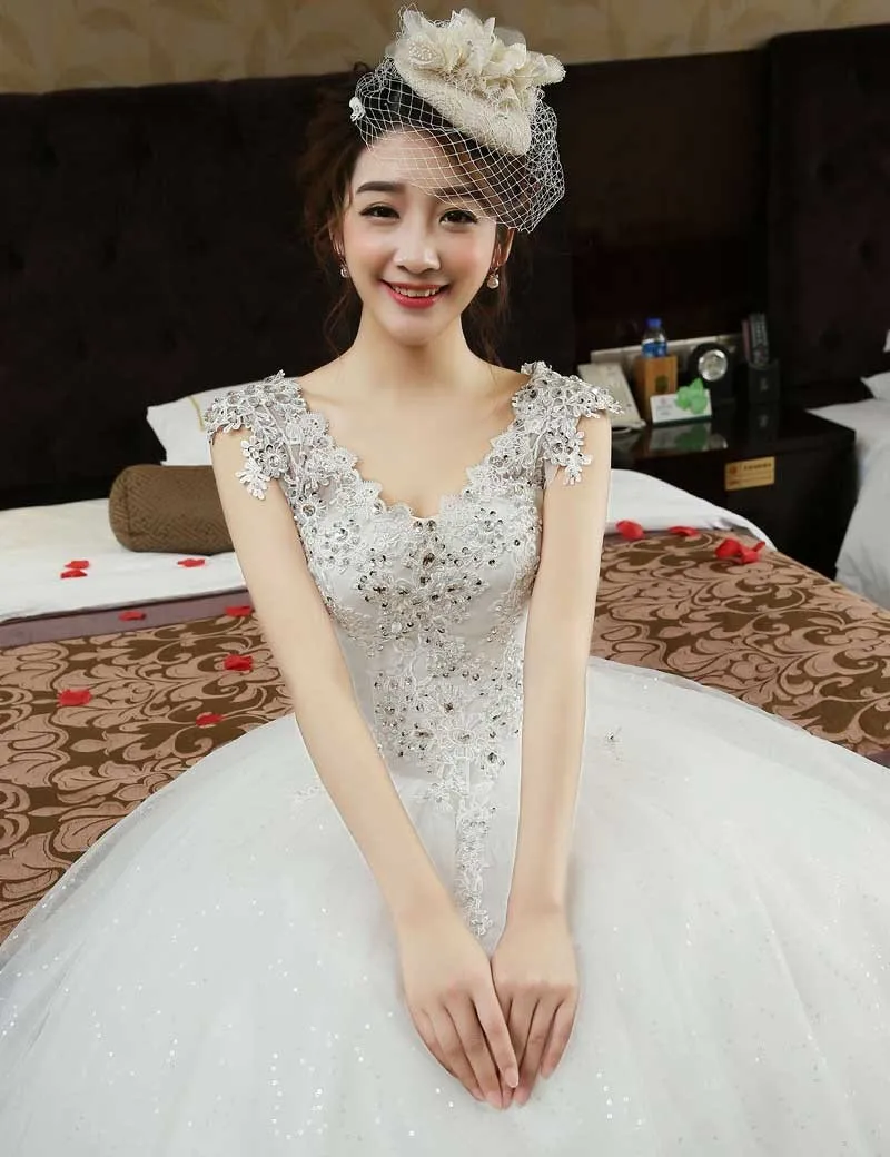 Лидер продаж 2017 новый стиль Сексуальная Аппликация с узором белое Красное