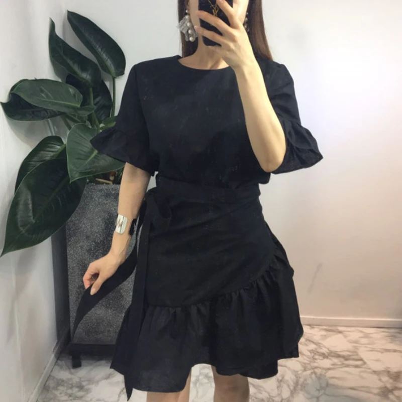 TWOTWINSTYLE платье с поясом женское с расклешенными рукавами Высокая талия Bodycon лоскутное мини платья для женщин Весна Лето Милая одежда
