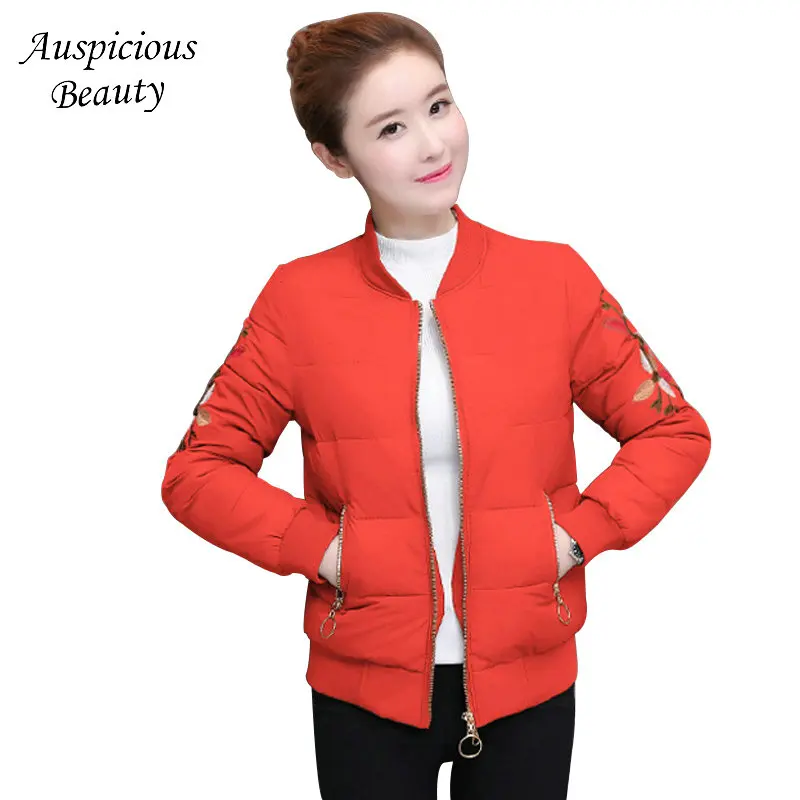 Для женщин зимние пальто и Куртки Цветочный Вышивка тонкий короткий Парка