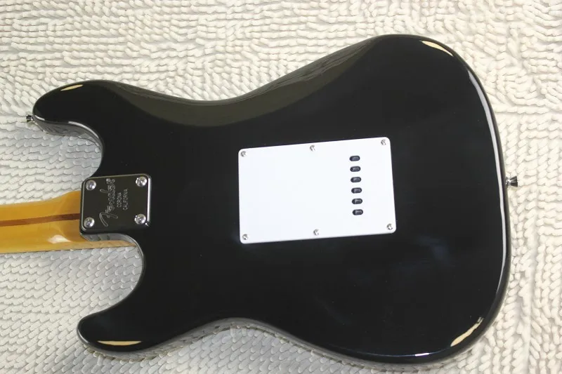 Factory HOT wholesale Custom Body White Pearl Guard Board F ST SSS pickup Clapton Signature black Electric Guitar 14-4-1 | Спорт и