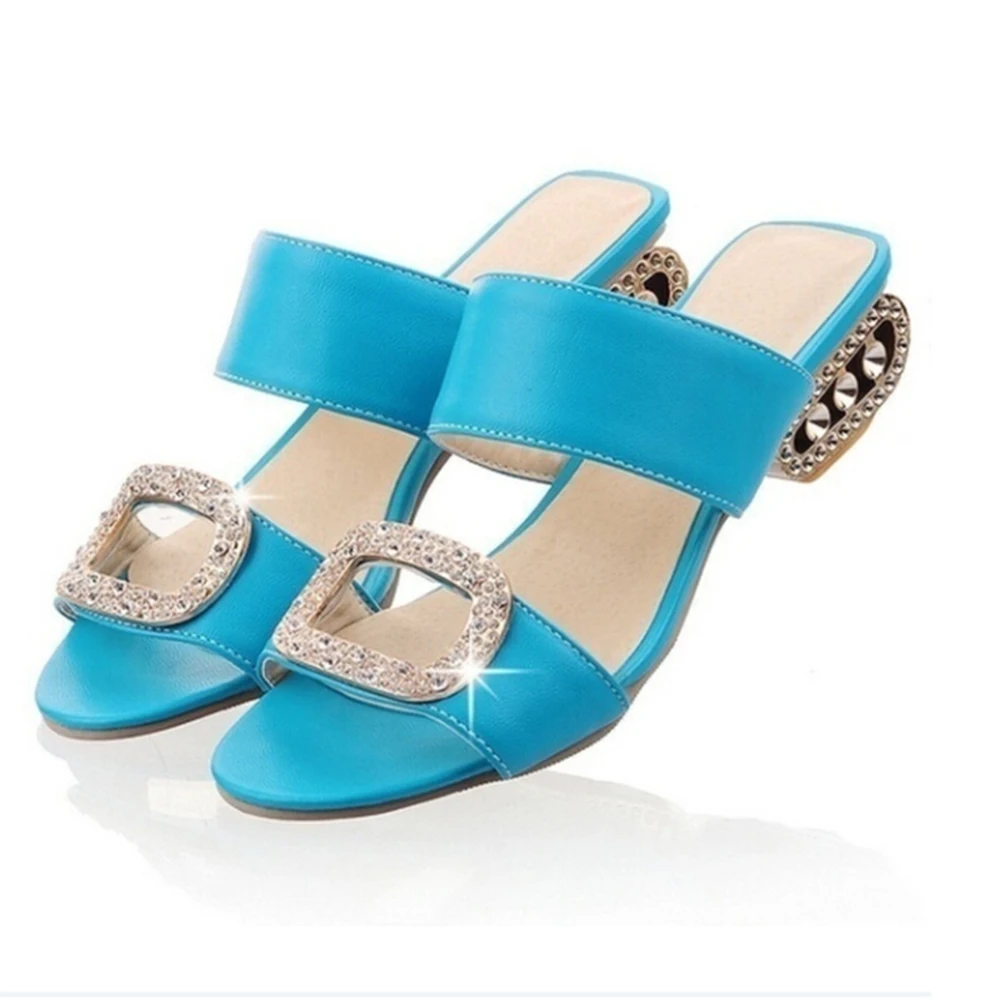 Женские босоножки женские летние шлепанцы на низком каблуке коллекция 2019 года