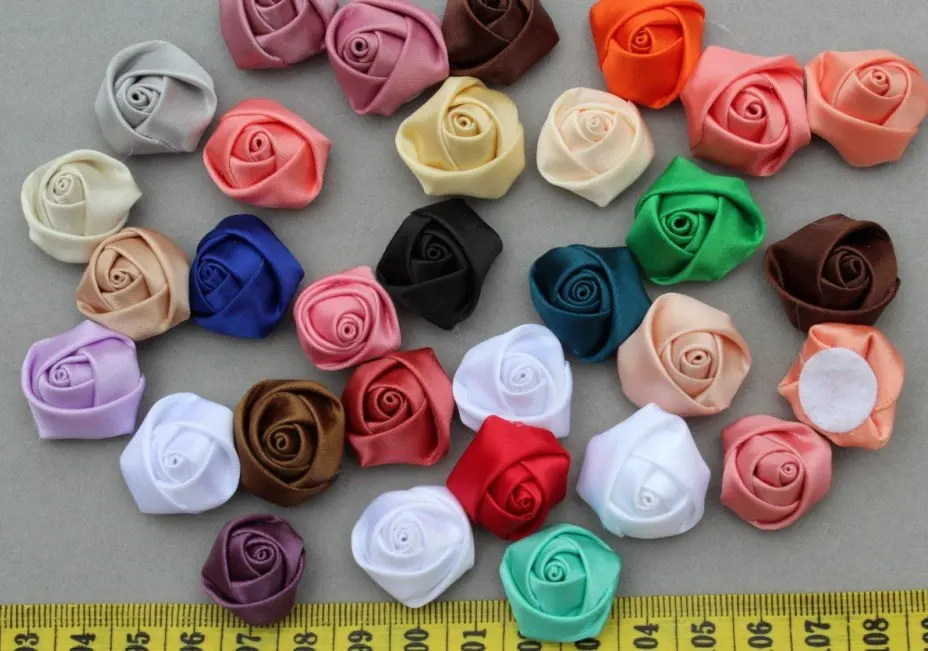 

200pcs rolled Satin Ribbon handmade Fabric Rosette Rose Flowers in mixed colors 20-25mm