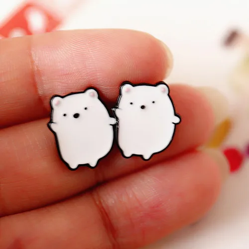 white 2 шт./пара с любимыми персонажами из мультфильмов мини sumikko gurashi фигурку металлические серьги для девочек Подарки - Цвет: white