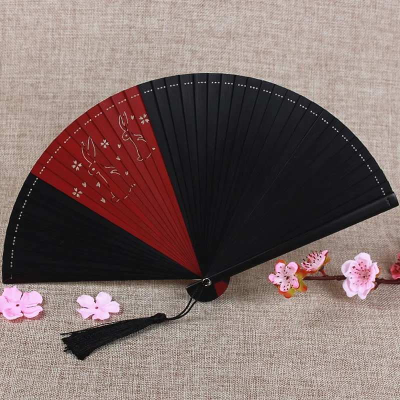 Шелковый веер с кроликом и котом в японском стиле бамбуковое вырезами для