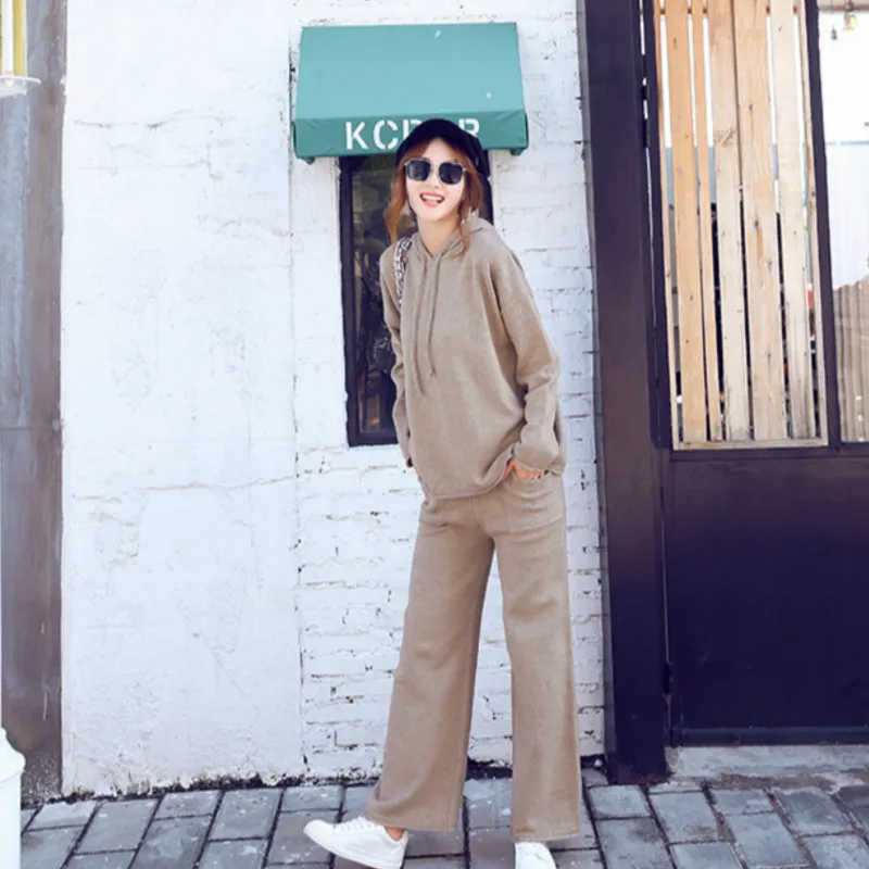 Женский трикотажный костюм с капюшоном черный повседневный комплект из 2