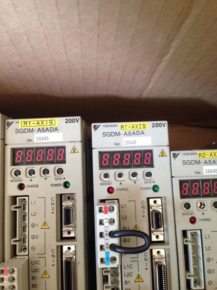 

Servo drive SGDM-A5ADA , Used one , 90% appearance new , 3 months warranty , fastly shipping