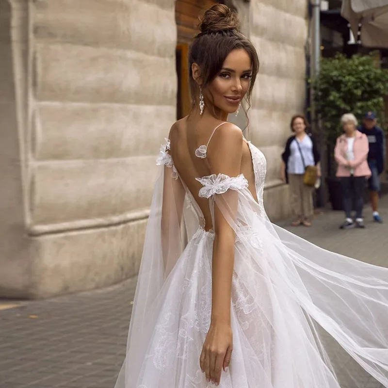 Пляжное свадебное платье с V-образным вырезом кружевом и открытой спиной |