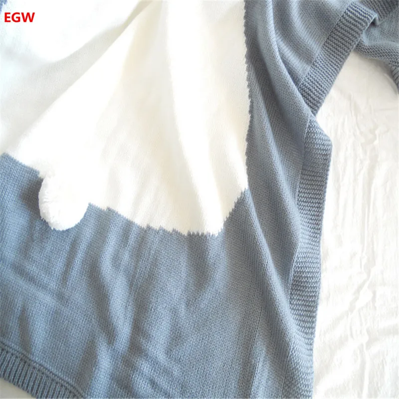 Акриловое одеяло с 3D рисунком лисы черно белый кролик медвежонок серый