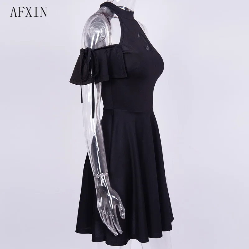 Женское платье принцессы с коротким рукавом и вырезами на плечах готическое