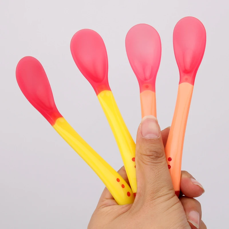 Силиконовая ложка для кормления меняющая цвет с датчиком тепла | Мать и ребенок