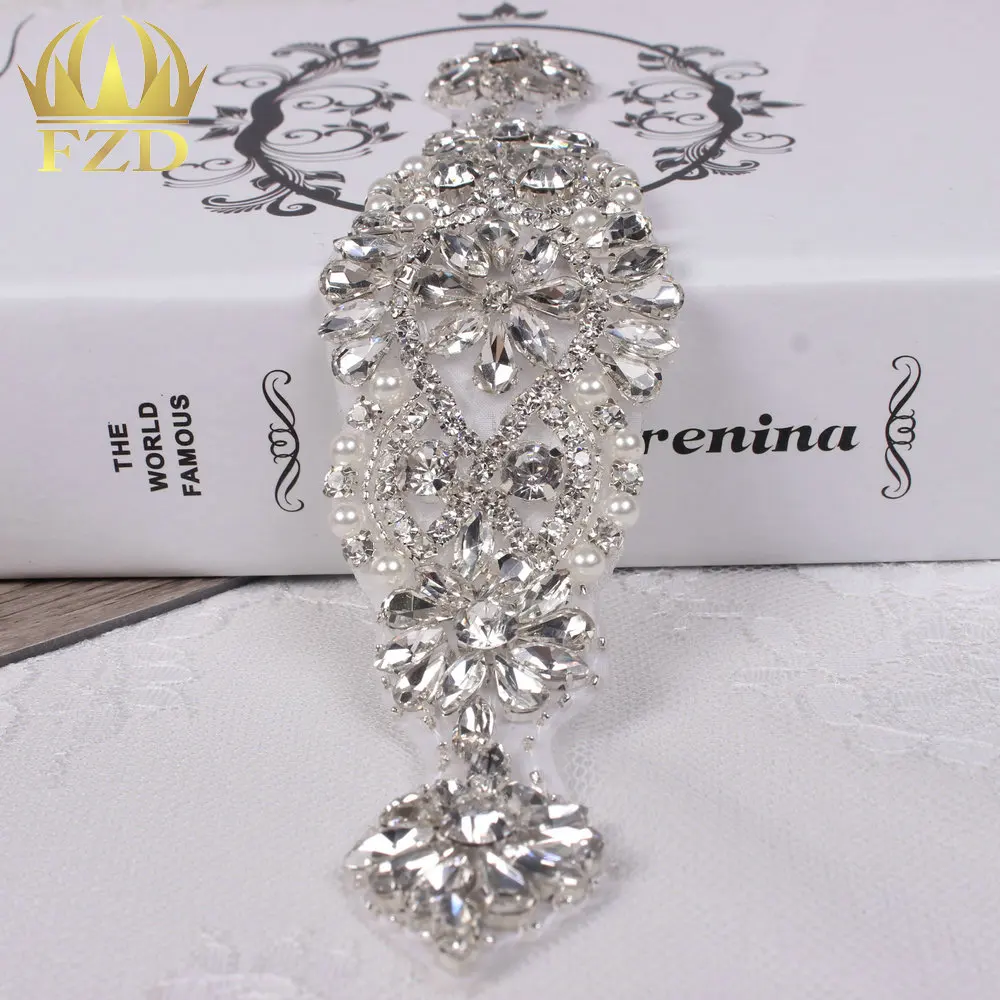 (30pieces) Wholesale Sewing On Hot Fix Bridal Beaded Appliques Patch for Wedding Dresses Sash Garments and Accessories | Дом и сад