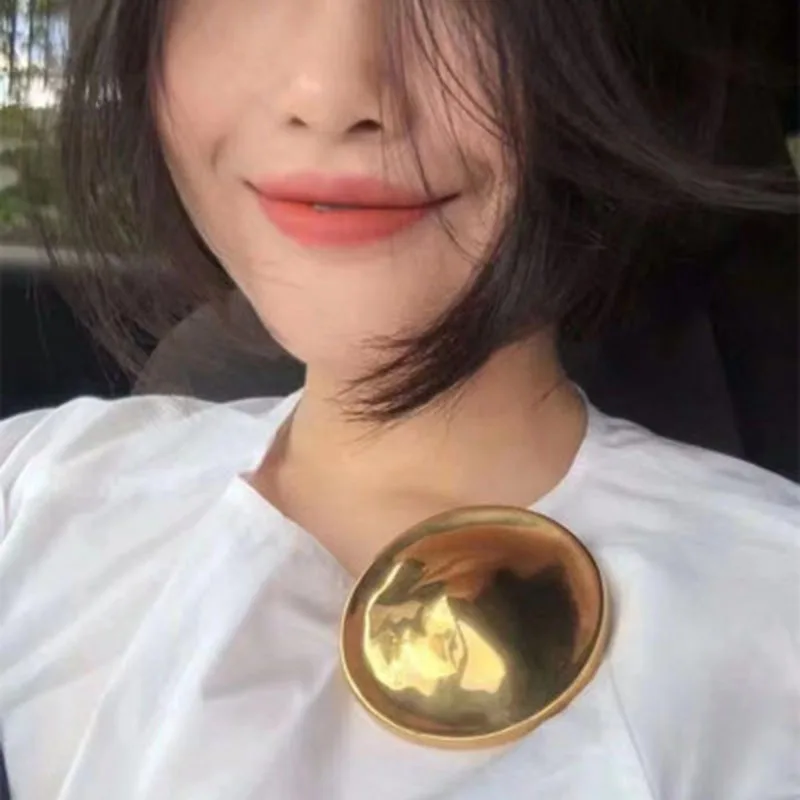 bright gold Европейская и американская модель шоу INS увеличенная зеркальная брошь в виде медали - Окраска металла: bright gold