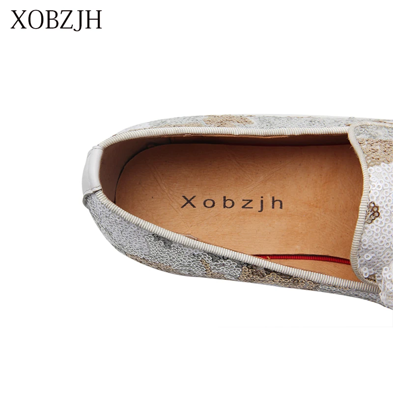XOBZJH/итальянская обувь, мужские лоферы, лето, мужские роскошные свадебные белые Лоферы для выпускного вечера, мужские высококачественные слипоны с красной подошвой