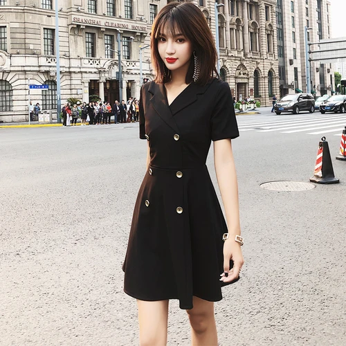 Женское Короткое платье трапеция выше колена черное двубортное мини с отложным