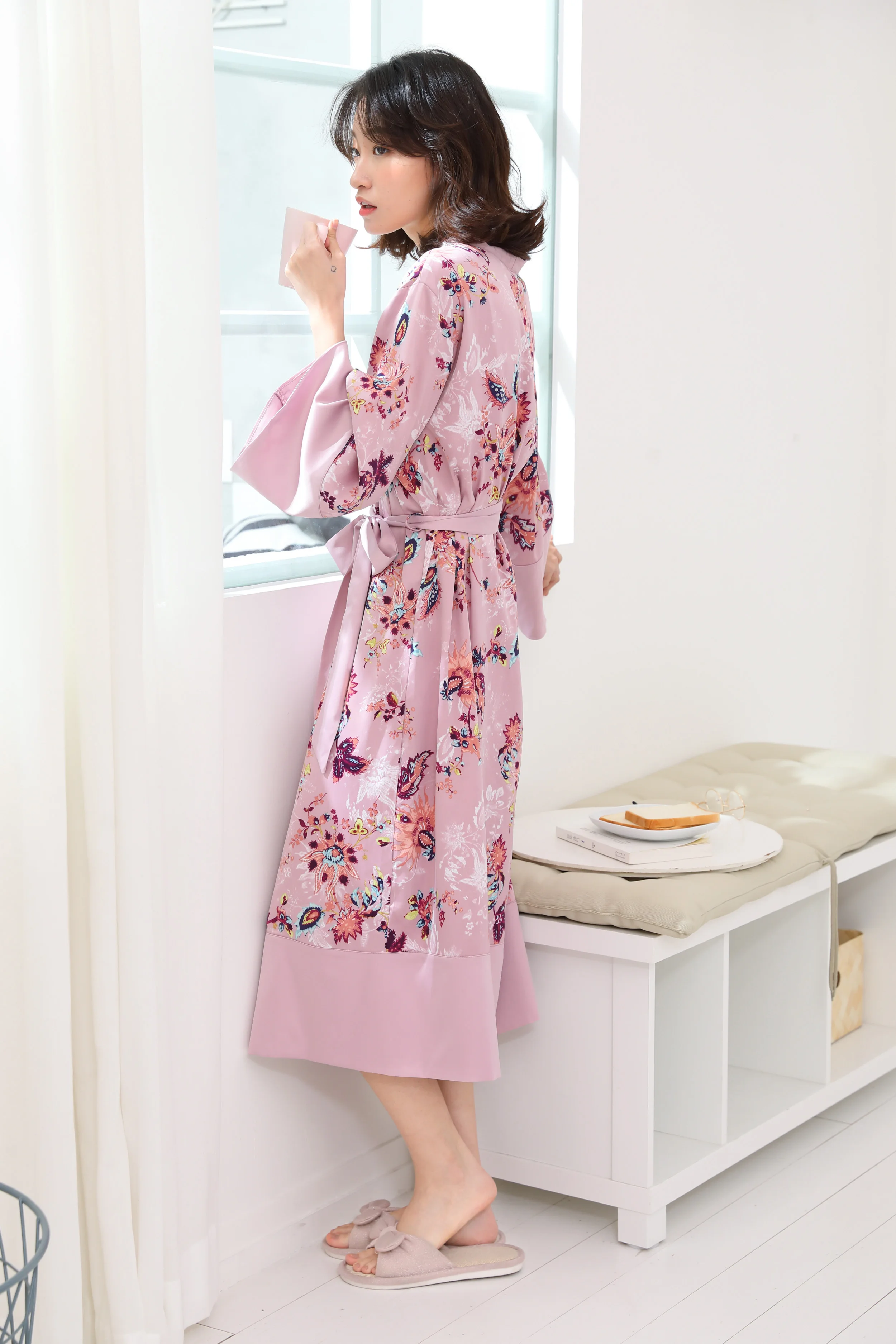 Для женщин атласные шелковые пижамы халат розовый шелк 100% Sexy v-образным вырезом