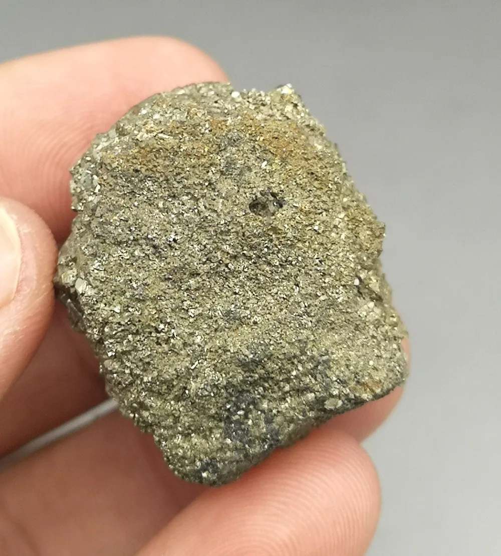 27 г Природный редкий с кристаллами Колчедана камень и Кристалл из Китая|Камни| |