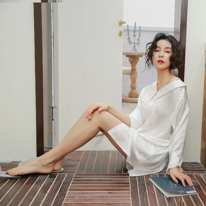 Летняя пикантная Женская мини-ночная рубашка Атласная блестящая белая пижама с