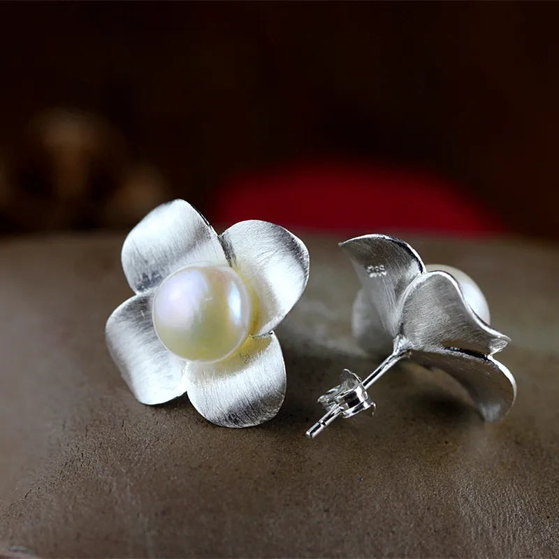 

Natural pearl earrings 925 sterling silver earrings Korean fashion pearl flower earrings free shipping