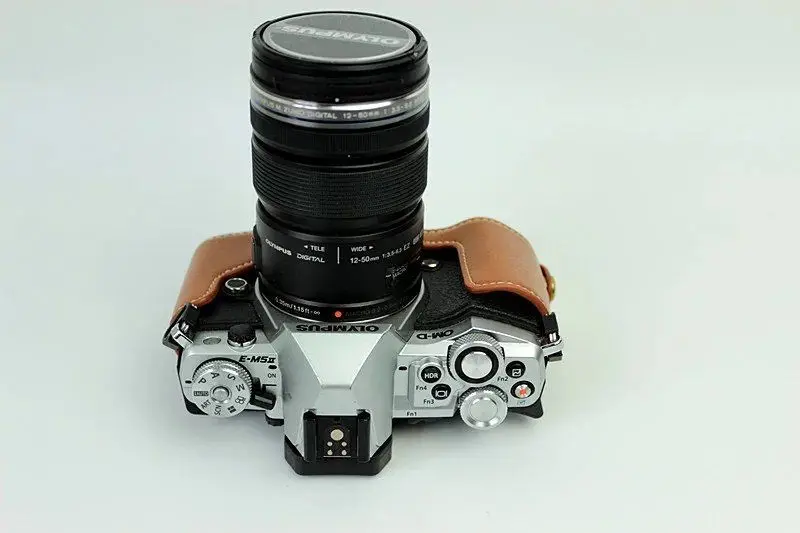 Чехол из искусственной кожи для камеры Olympus OM-D OMD E-M5 Mark II