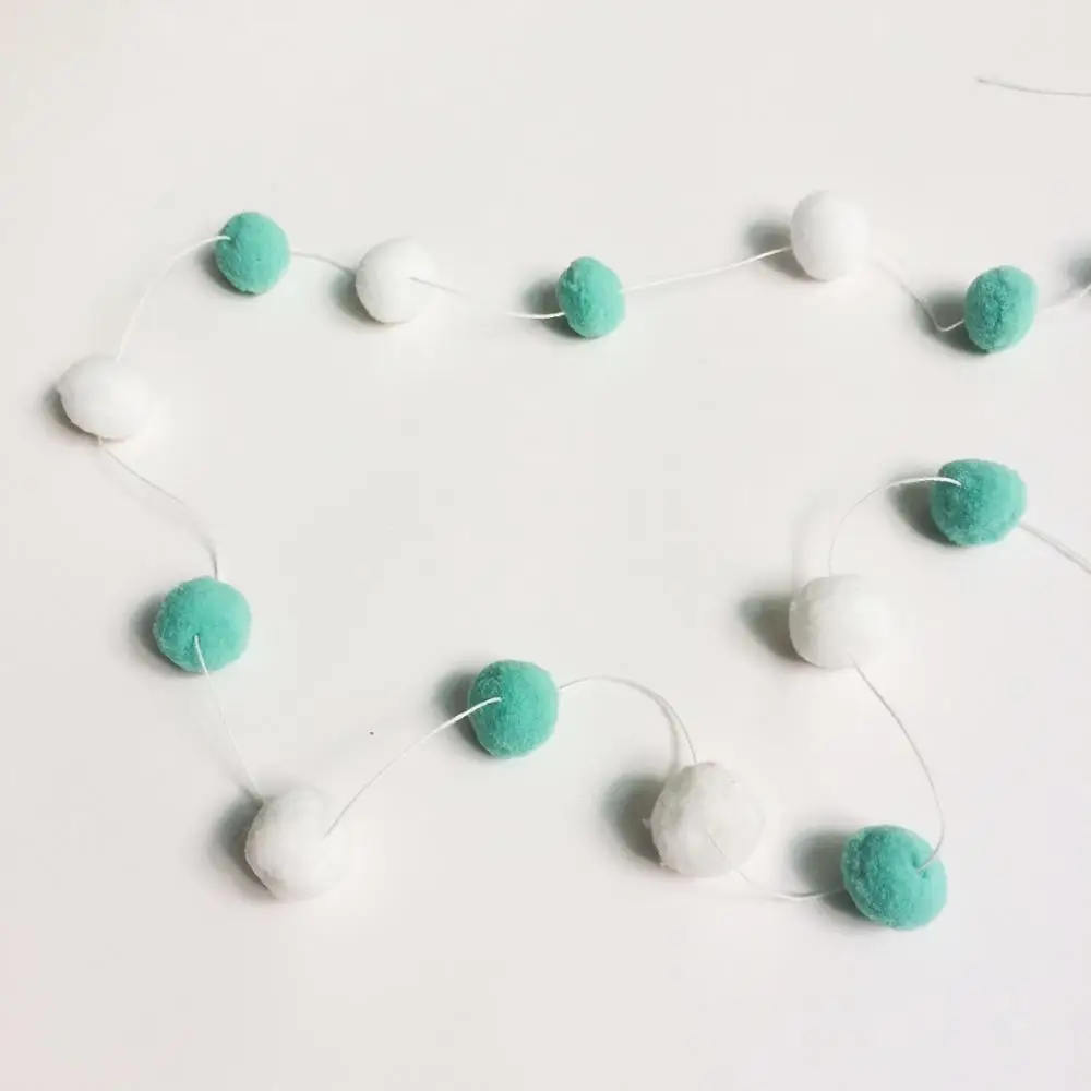 white green Ins мягкие шерстяные шары ручной работы Красочные Настенный декор орнамент висячая гирлянда в скандинавском стиле для украшения детской комнаты - Цвет: white green