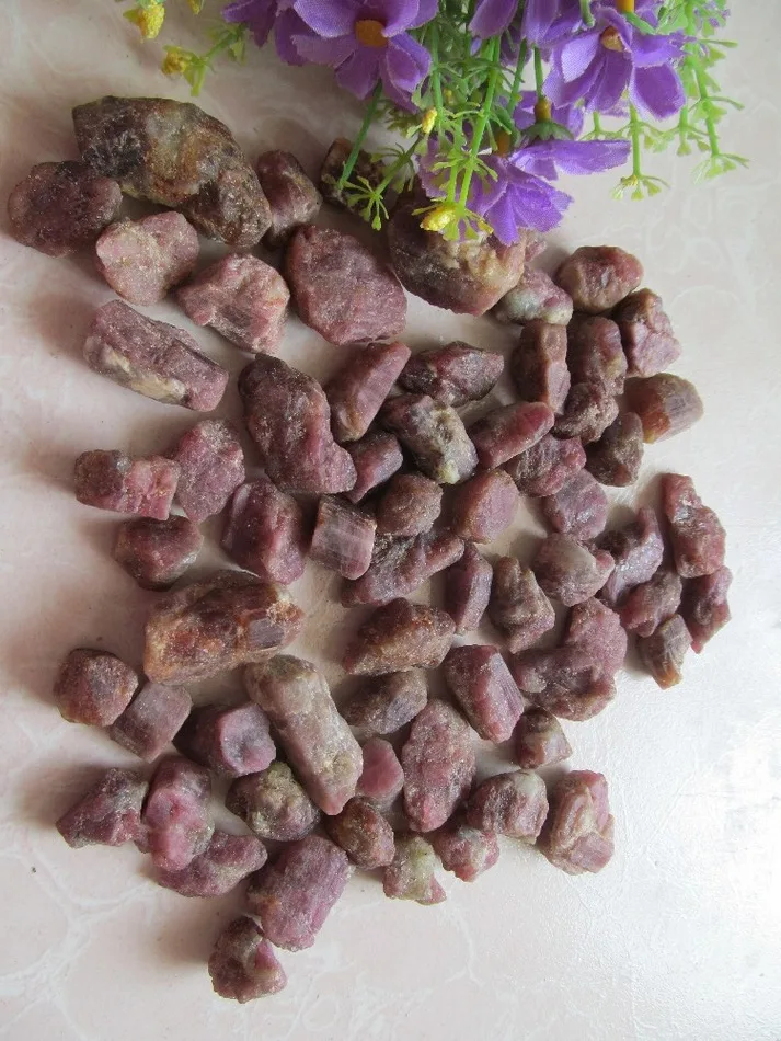 Топ! Натуральный красный турмалин нунатак камень оптовая продажа необработанный