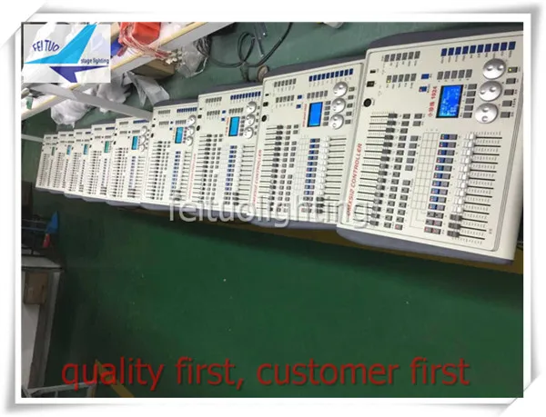 Консоль контроллера 1024 DMX или контроллер освещения dmx 512 для музыки концерта |