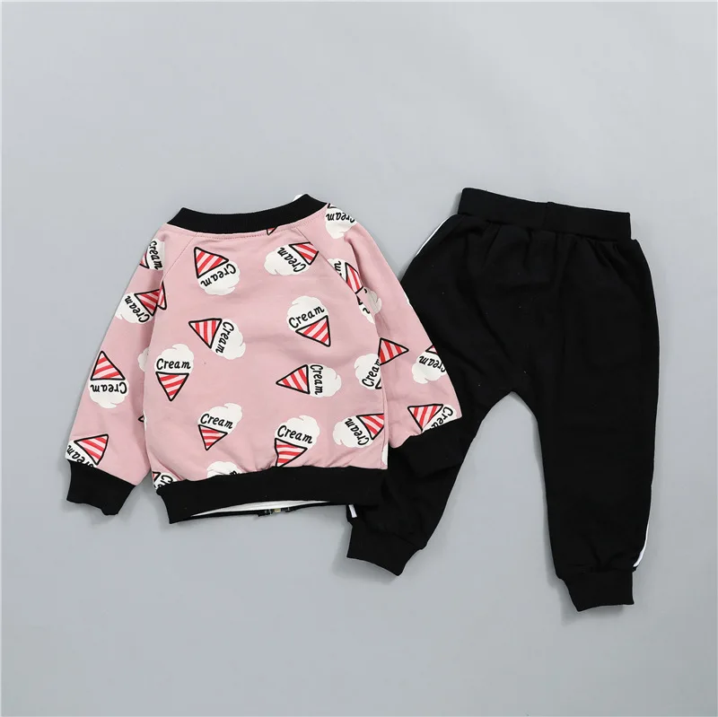 Комплект одежды для маленьких мальчиков и девочек спортивный костюм с рисунком