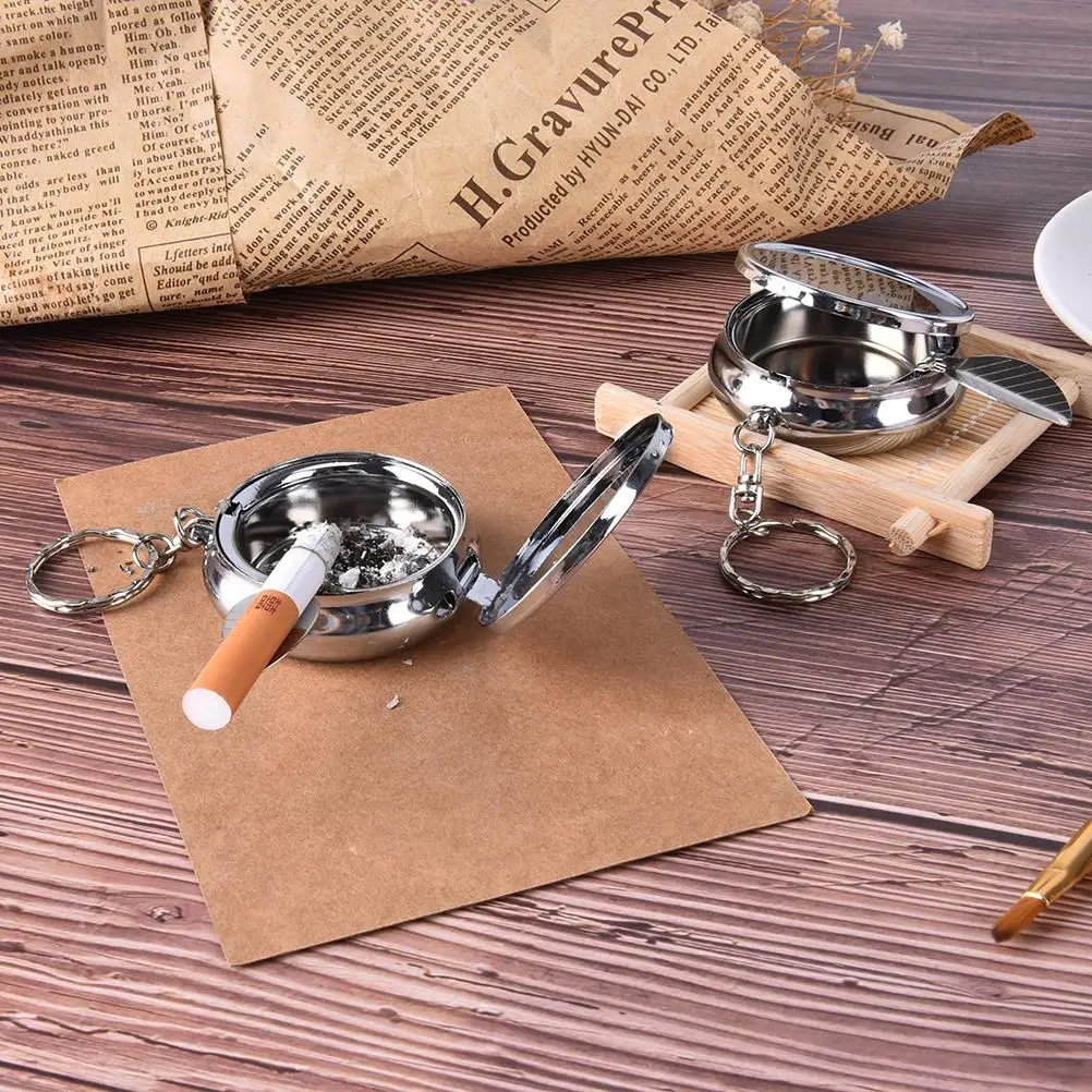 

New Arrival Creative Fashion Round Cigarette Keychain Portable Ashtrays Stainless Steel Pocket Ashtray Random Delivery
