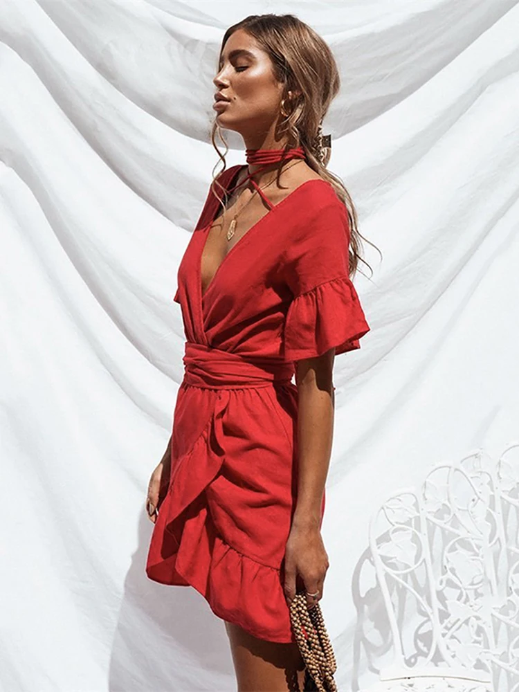 OOTN Плиссированное мини-платье, Женская туника, красный сарафан, ассиметричный глубокий v-образный вырез,, летние солнцезащитные Платья для женщин, короткий рукав, пояс