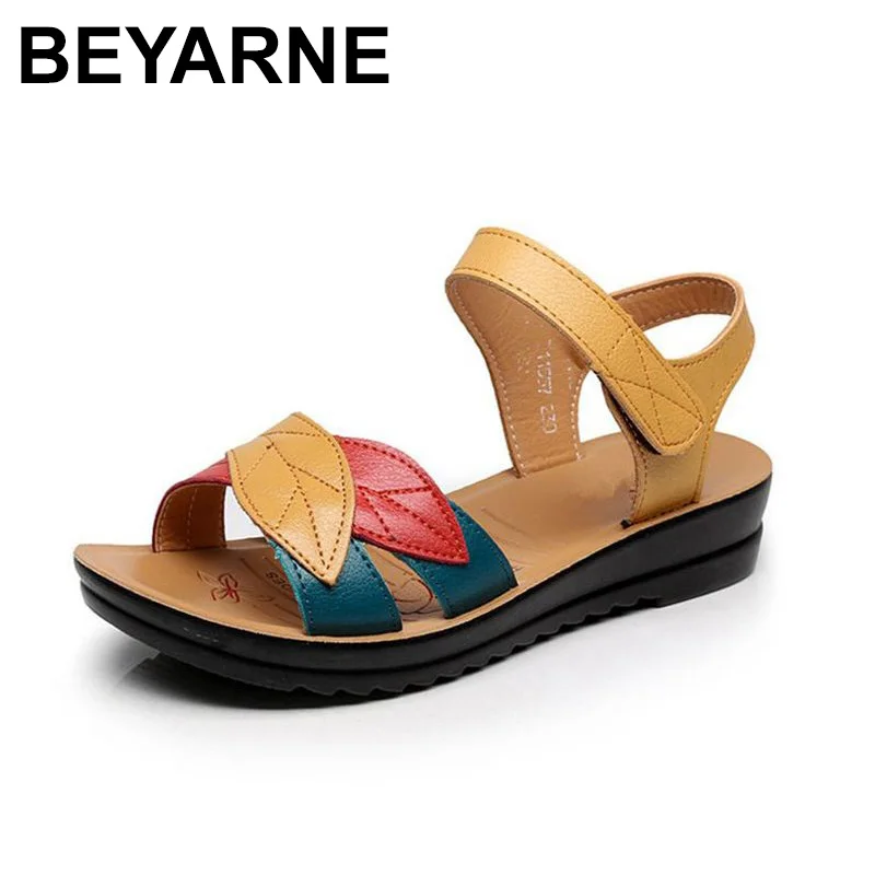 BEYARNEsummer/Новые сандалии для мам; Модные женские сандалии с мягкой нескользящей подошвой; удобная женская обувь на плоской подошве; Размеры 35-41