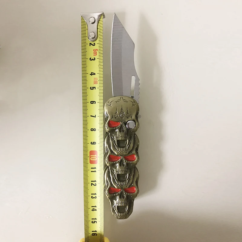Креативная металлическая зажигалка с черепом, заправляемая газовая зажигалка, ветрозащитная зажигалка с ножом