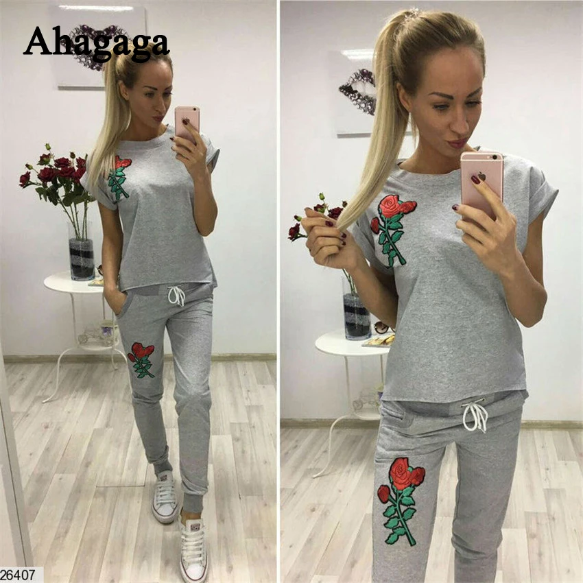 Ahagaga 2019 летний спортивный костюм наборы женские костюмы цветочные Вышитые Фитнес