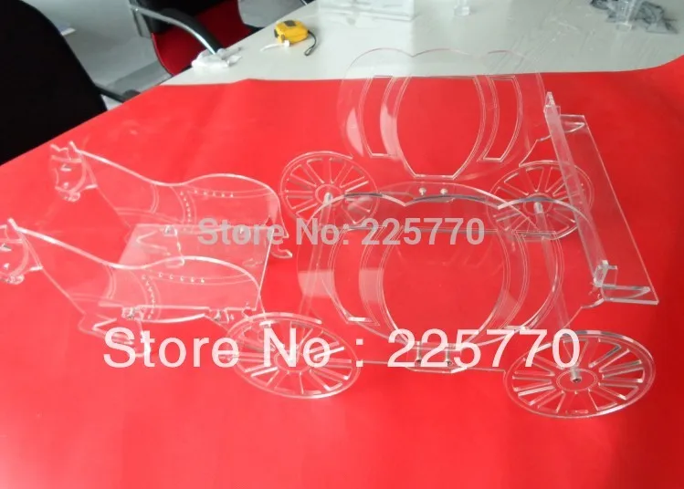 

Acrylic Carriage Wedding Cake Stand Birthday Cake Stand