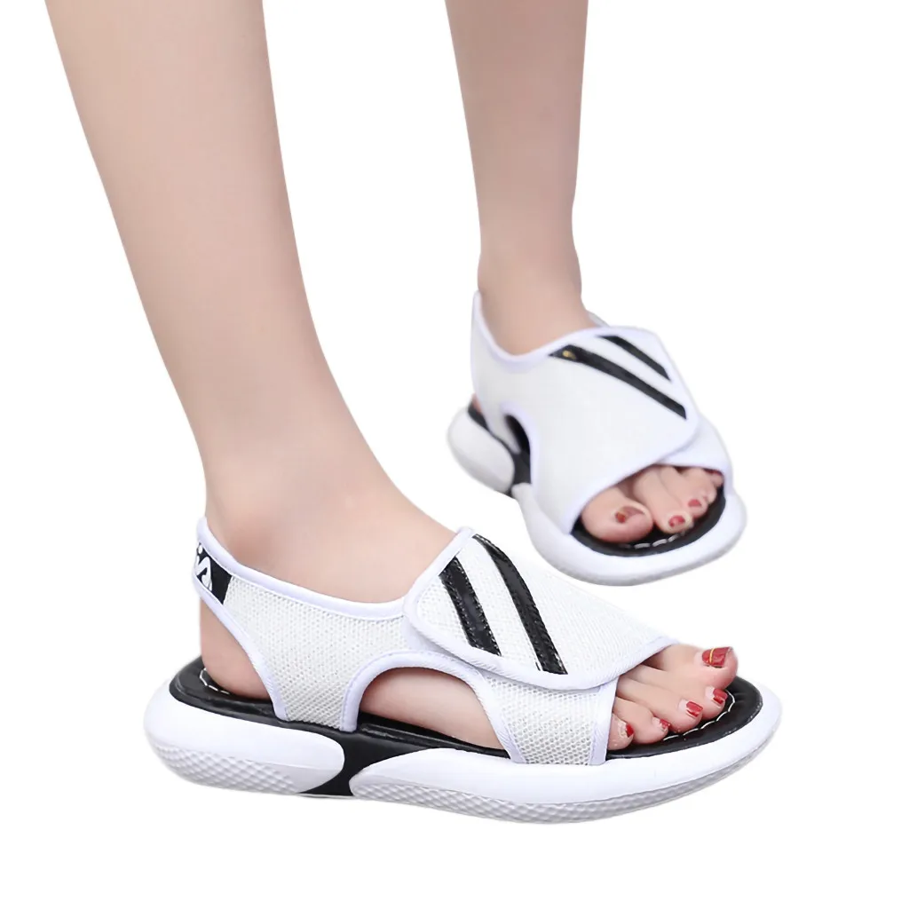 Женские спортивные сандалии SAGACE черные повседневные на плоской толстой подошве