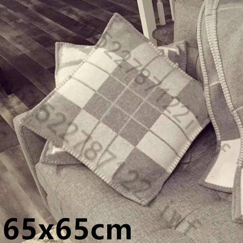 65cm Srtipe Grey Новое кашемировое Клетчатое одеяло, вязанное крючком, мягкий шерстяной шарф, шаль, портативный теплый диван, кровать, флисовое вязаное розовое одеяло, наволочка - Цвет: 65cm Srtipe Grey