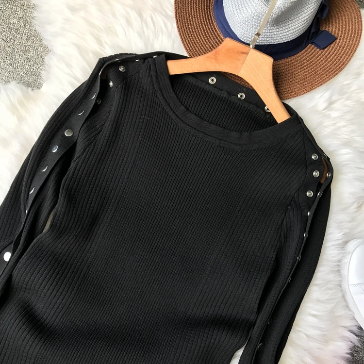 Женское трикотажное платье ALPHALMODA с длинным рукавом и кнопками на осень