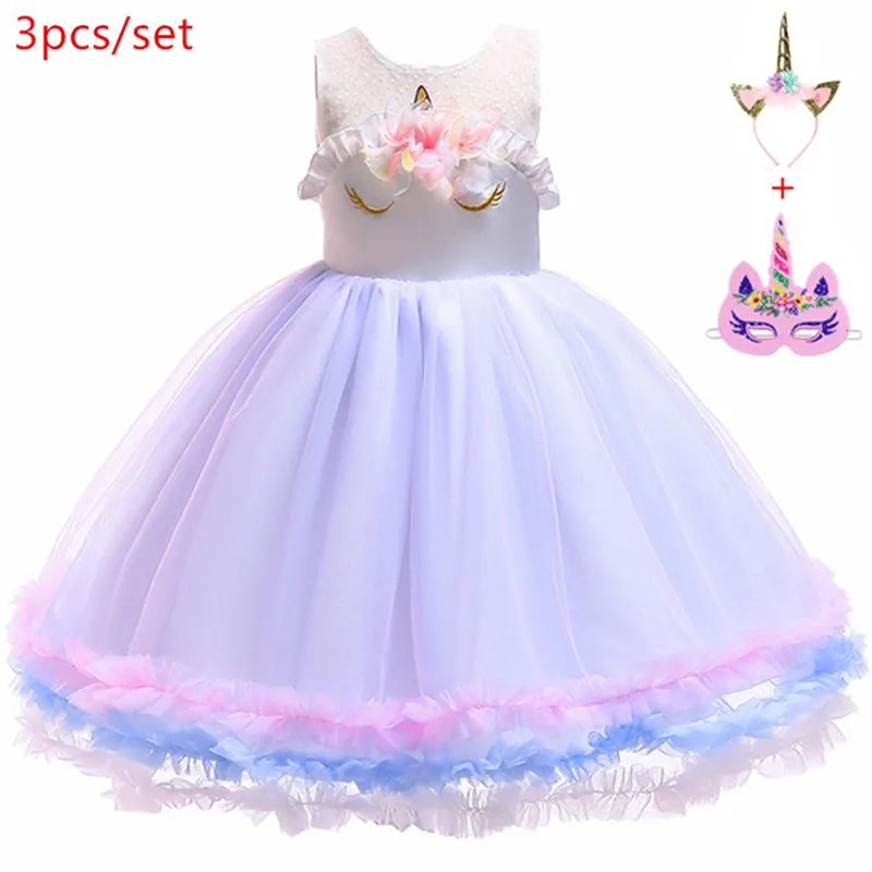 

Costumes & Accessories
