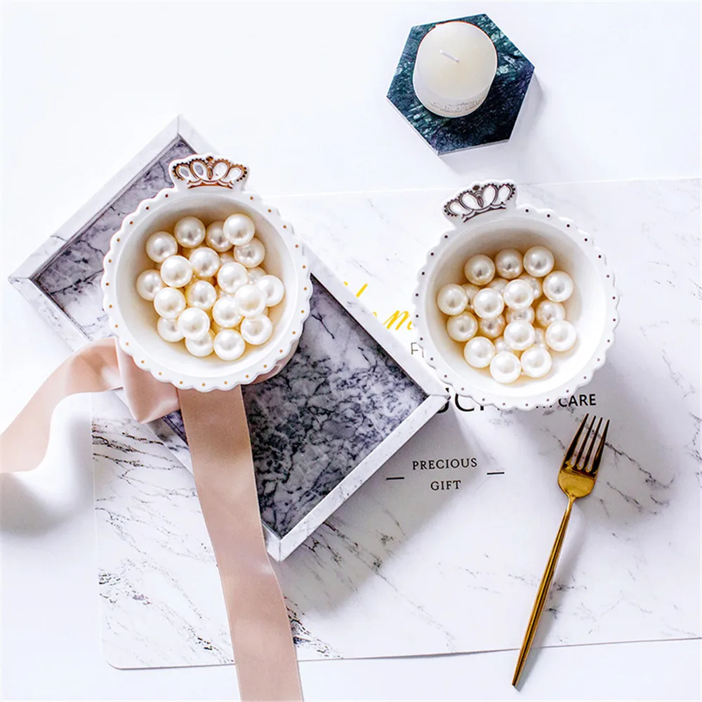 Фото Белая Керамическая Блюдо Шикарный Торт Фруктовое Нордический Лоток для хранения Белая Керамическая Блюдо Шикарный Торт Фруктовое Нордический Лоток для хранения