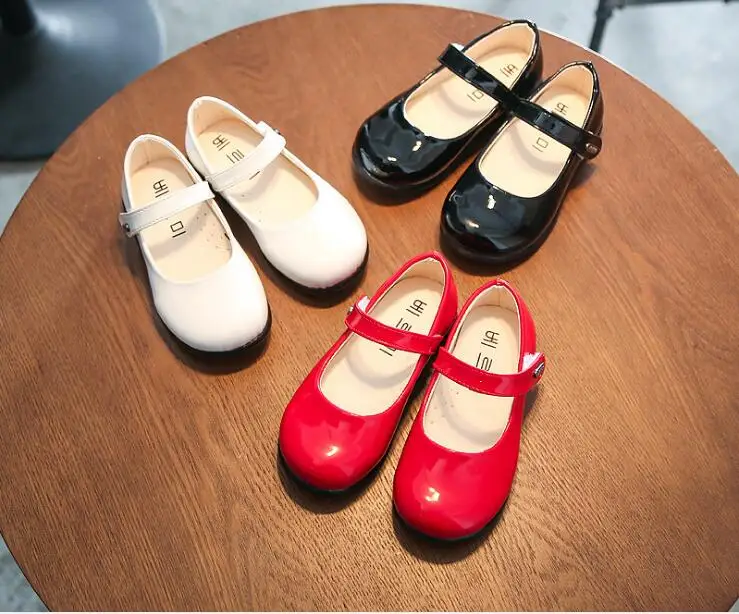 Из искусственная ( ый) искусственной кожи для девочек и туфли принцессы Сезон