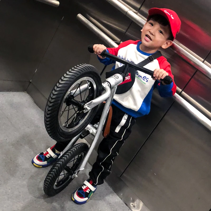 CBSEBIKE детский баланс велосипед без педали для 18M~ 6 лет дети Сверхлегкий 4 цвета Велоспорт практика велотренажер