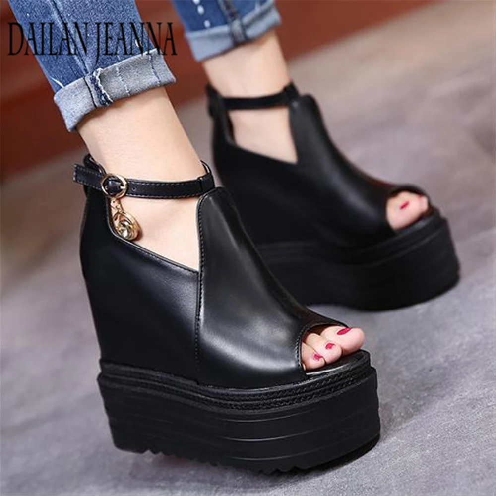 

Summer 2019 new sandals muffins heels thick soles fish-mouth sandals fashionable Roman women's shoes European and American style