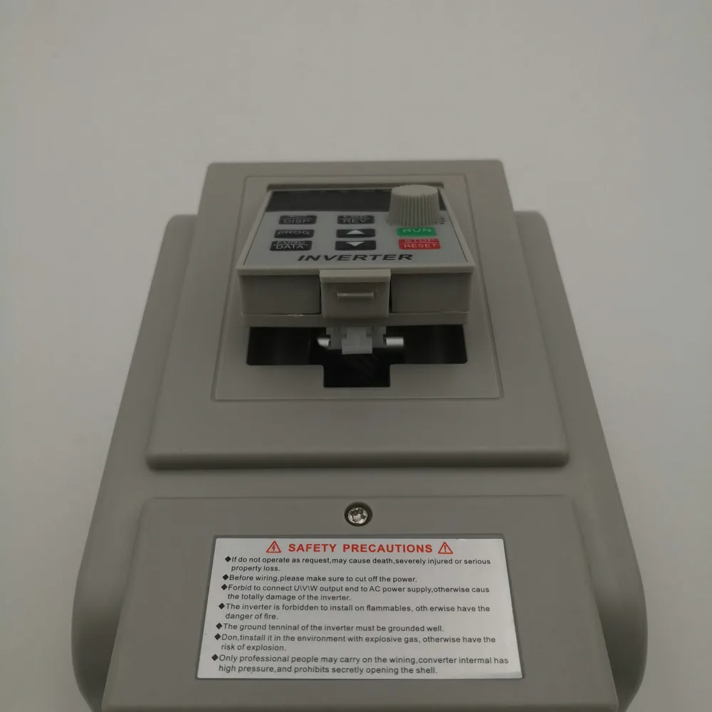 1.5KW 220V(white) VFD 1.5KW/2.2KW/4KW CoolClassic преобразователь частоты ZW-AT1 3P 220 В выход с небольшой доставкой ЧПУ скорость вращения шпинделя двигателя wcj8 - Цвет: 1.5KW 220V(white)