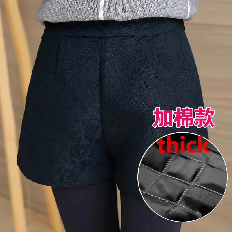 Фото New Fashion Europe and Joker dark Plaid shorts high-waisted Korean Casual women Jeans Shorts crochet Plus Size 4XL Женская одежда New Fashion Europe and Joker dark Plaid shorts high-waisted Korean Casual women Jeans Shorts crochet Plus Size 4XL Женская одежда