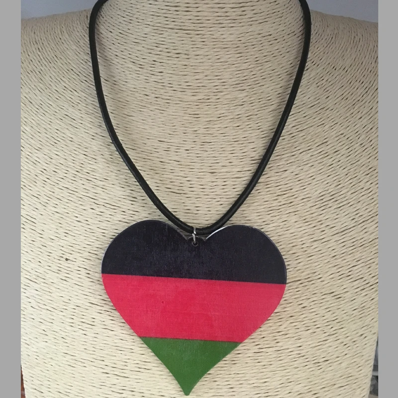 Новейший Rasta черный красный зеленый Сердце деревянная подвеска для ожерелья |