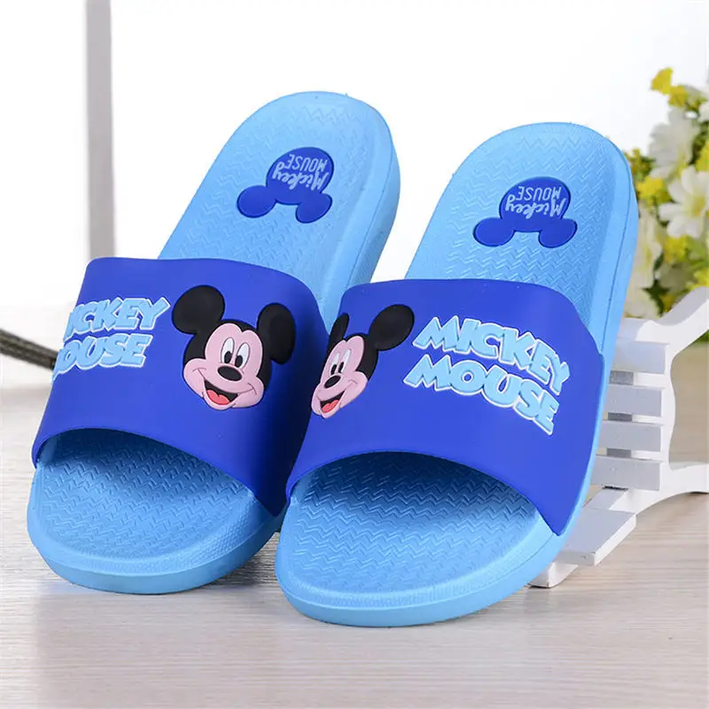 D Disney/Новые летние сандалии и тапочки; милые домашние тапочки с Микки Маусом; домашние Нескользящие тапочки для ванной комнаты - Цвет: D