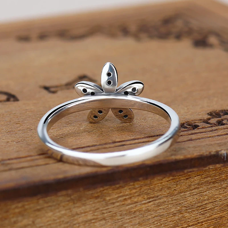 

Silver Color White Flower Poetic Daisy Cherry Blossom Finger Brand Rings for Women Engagement Fashion Jewelry