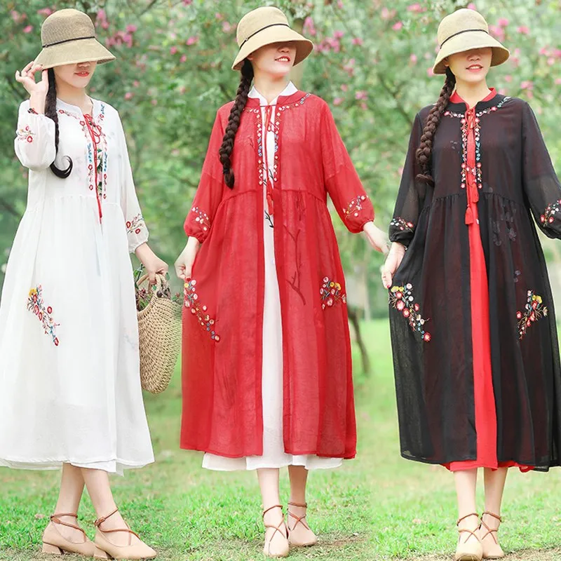 

2019 New Large size Summer Retro Cardigan Women Embroidery Seven-quarter sleeve Vintage Long Shirt Sun-protective Clothes aa547