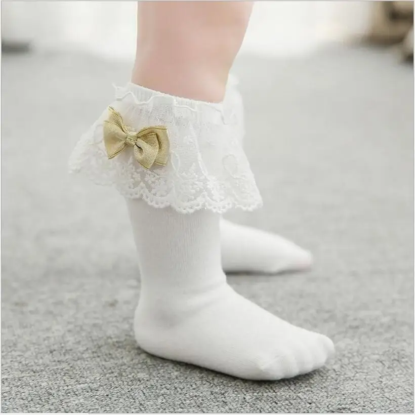 Хлопковые гольфы для девочек Цвет белый количество кружева длинные носки