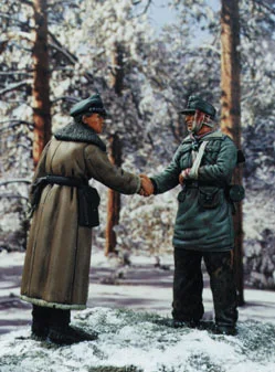 

1/35 model kit resin kit 1:35 World War II officer and wounded soldiers