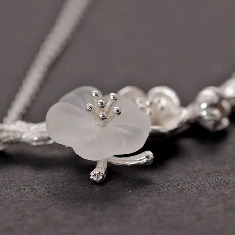 

white Crystal Necklace 925 Sterling silver High quality female jewelry female flowers with Chain Necklace lovers gift